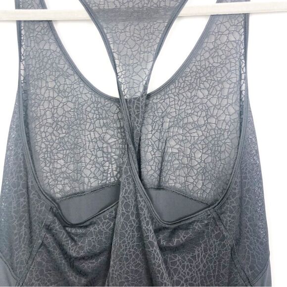 LULULEMON | Twist & Train Tank Top Black Lace Women’s Size Medium 8-10 - Picture 10 of 13